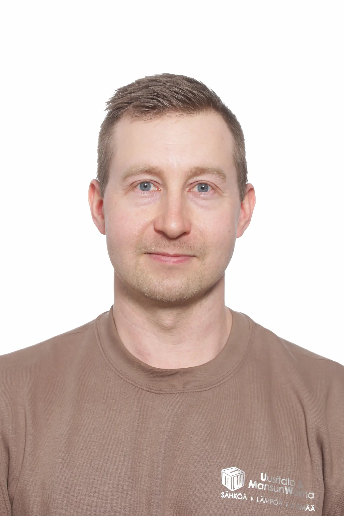 Jukka Uusitalo, sähköasentaja Ikaalisissa – Uusitalo & Mansunwoima Oy